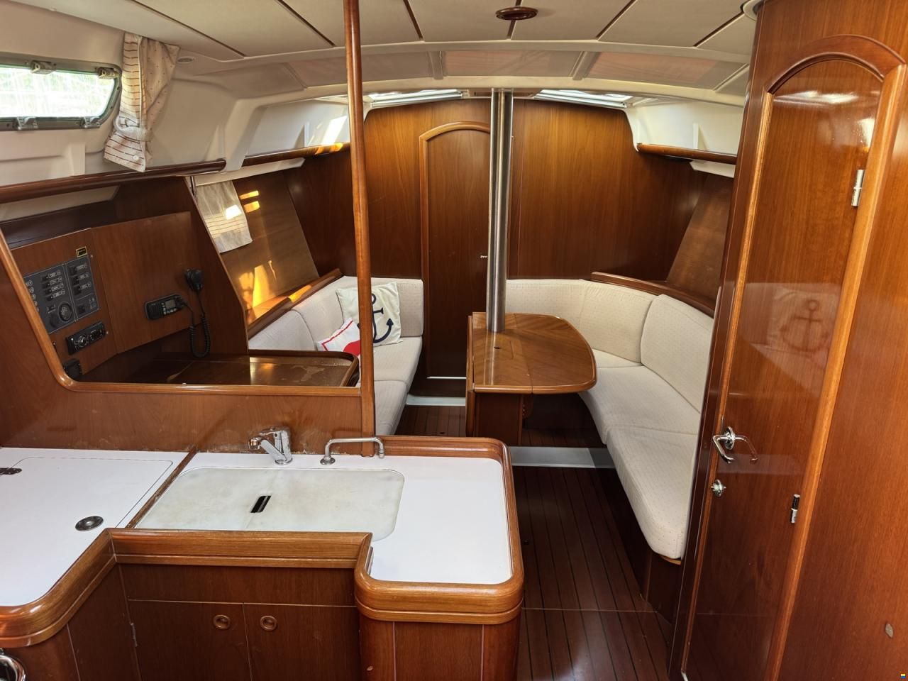 Beneteau Oceanis 373