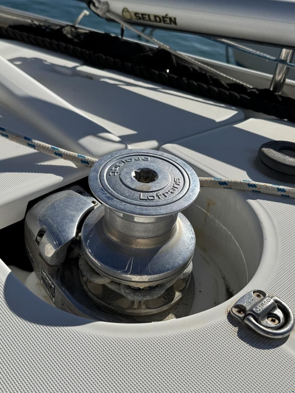 Beneteau Oceanis 373