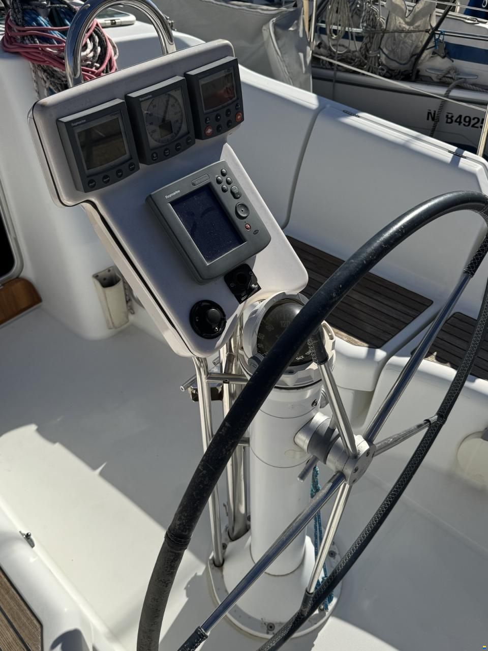 Beneteau Oceanis 373