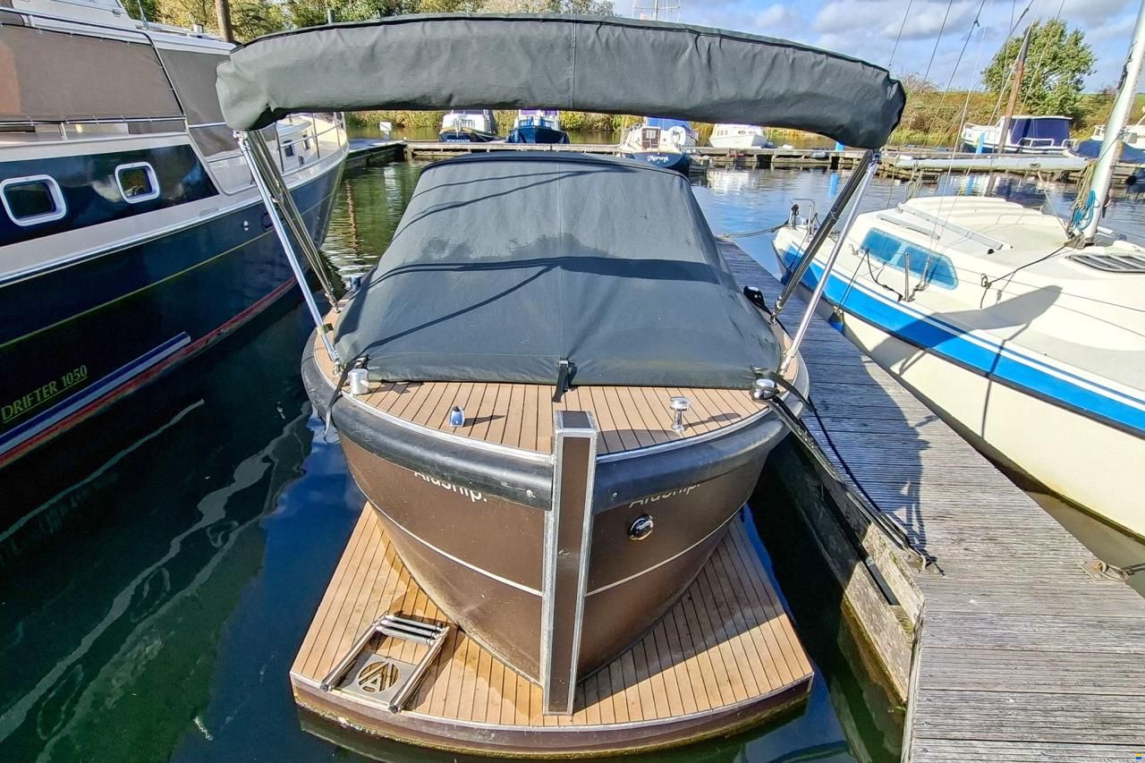 Aluship E-sloep 700