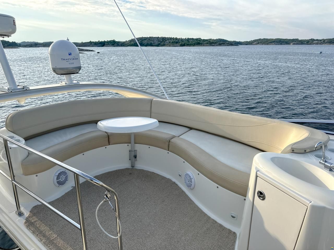 Meridian Yachts 391 Sedan