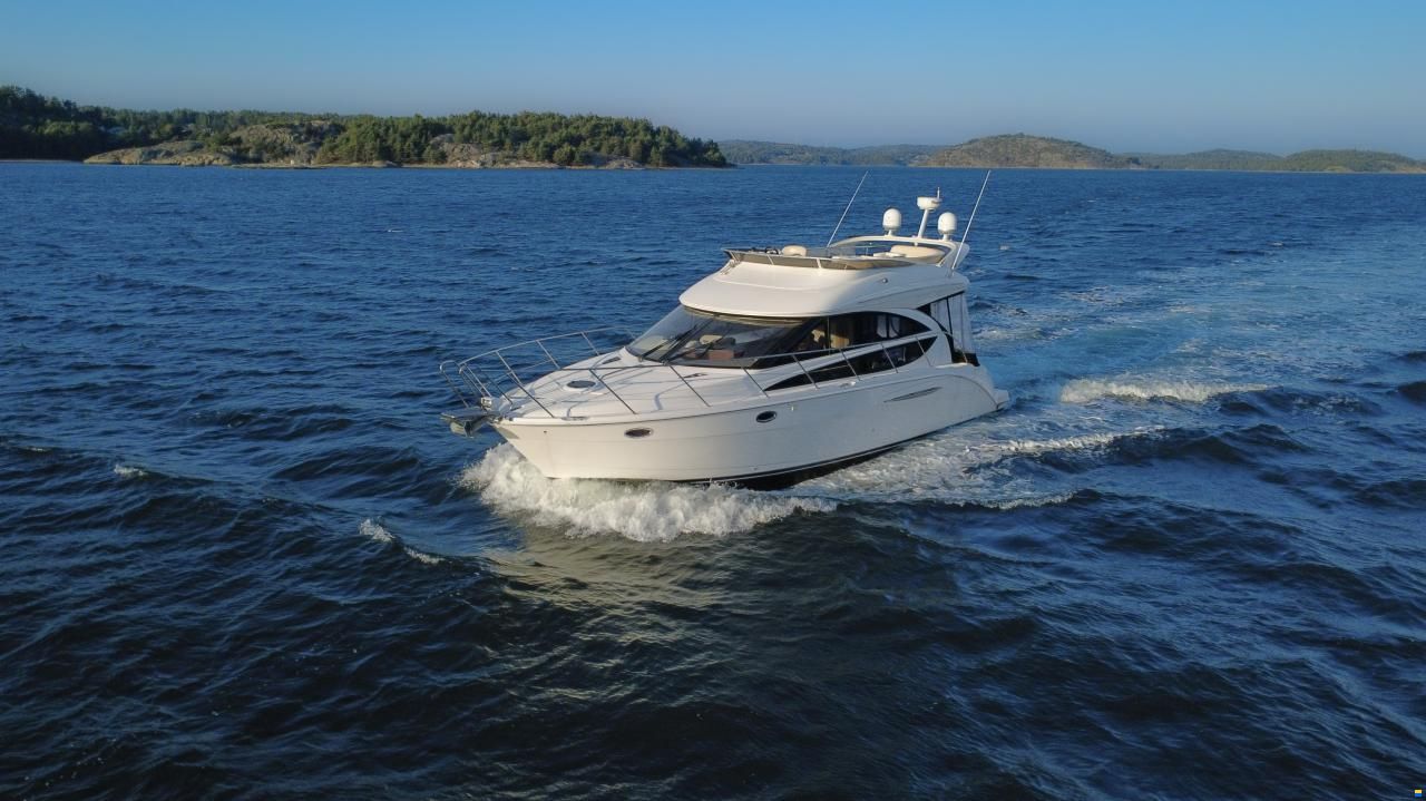 Meridian Yachts 391 Sedan