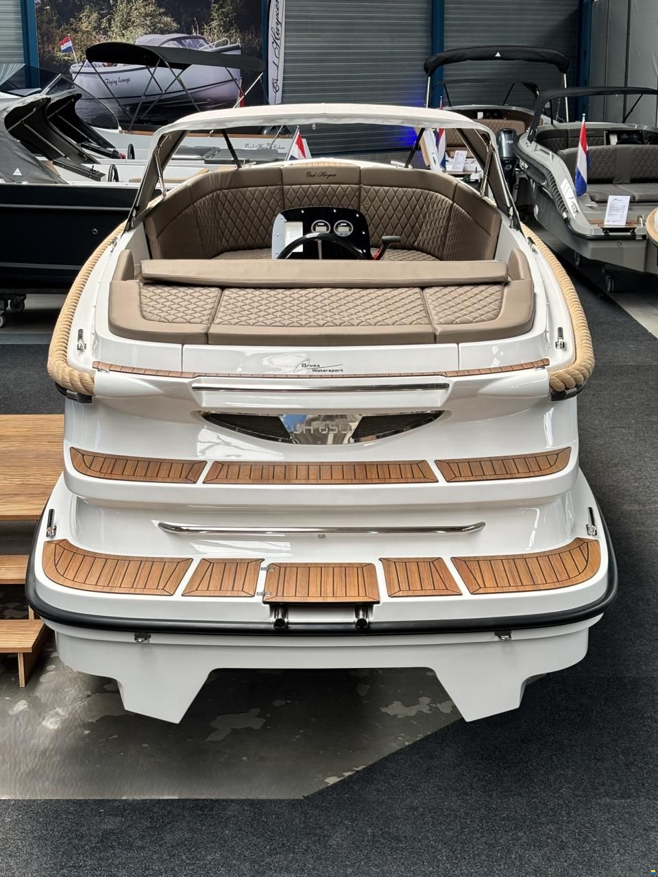 Oud Huijzer 650 Tender