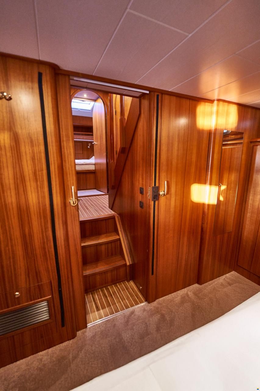 Alm Almtrawler 1600AD