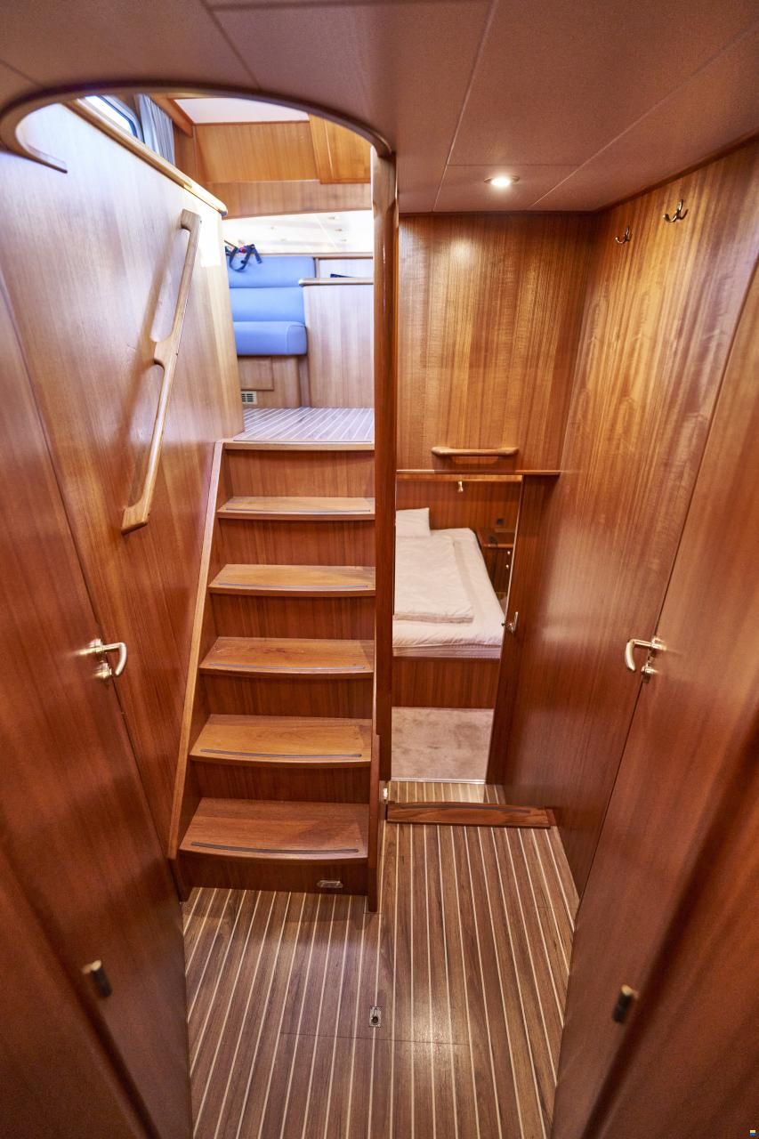 Alm Almtrawler 1600AD