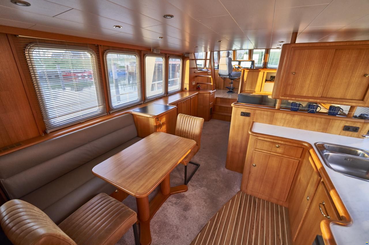 Alm Almtrawler 1600AD