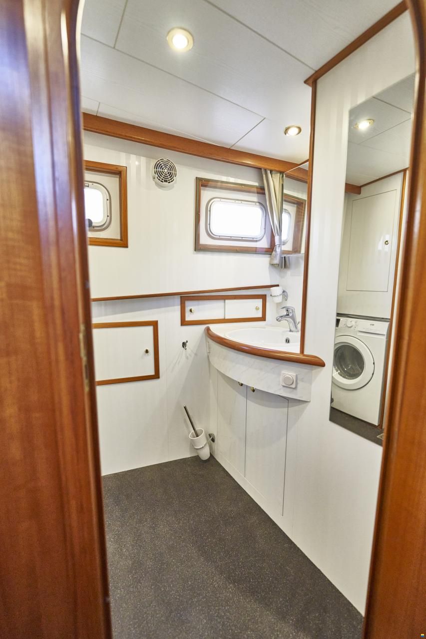 Alm Almtrawler 1600AD