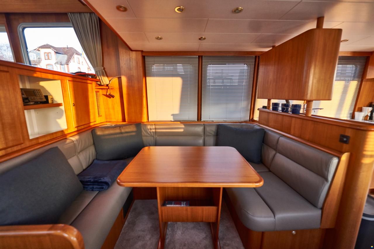 Alm Almtrawler 1600AD