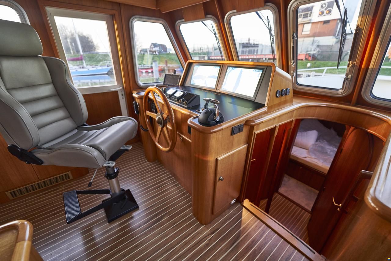 Alm Almtrawler 1600AD