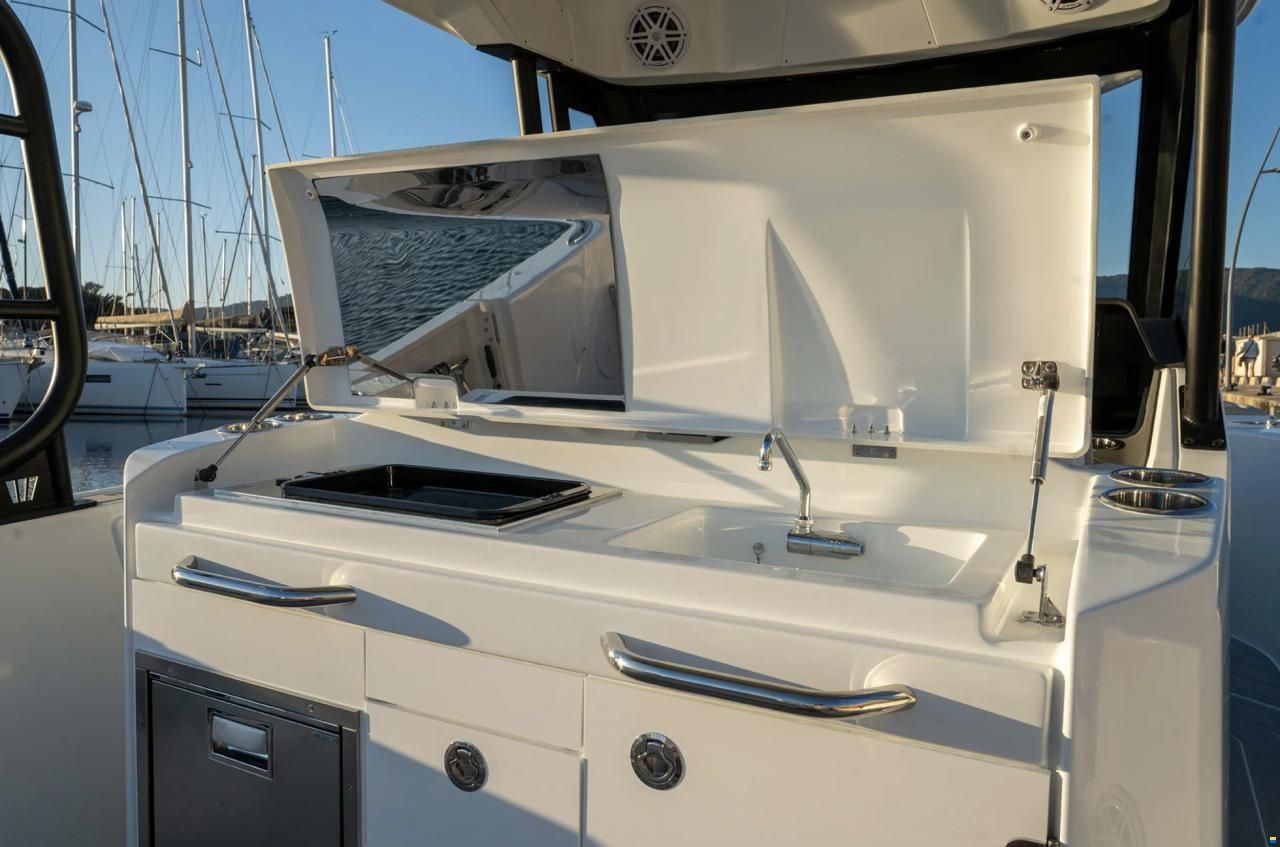 Wellcraft 28 T-Top
