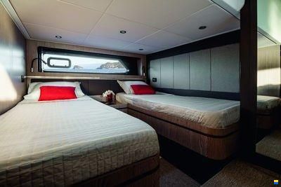 Azimut Atlantis 45