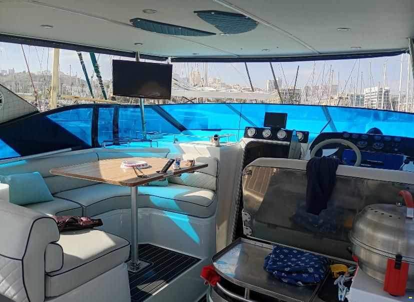 Bayliner Avante