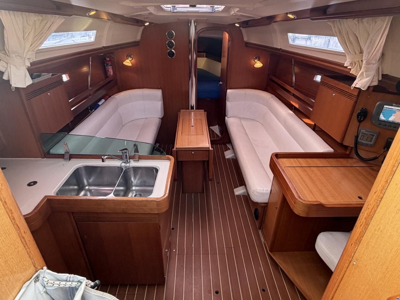 Dufour 34 Performance