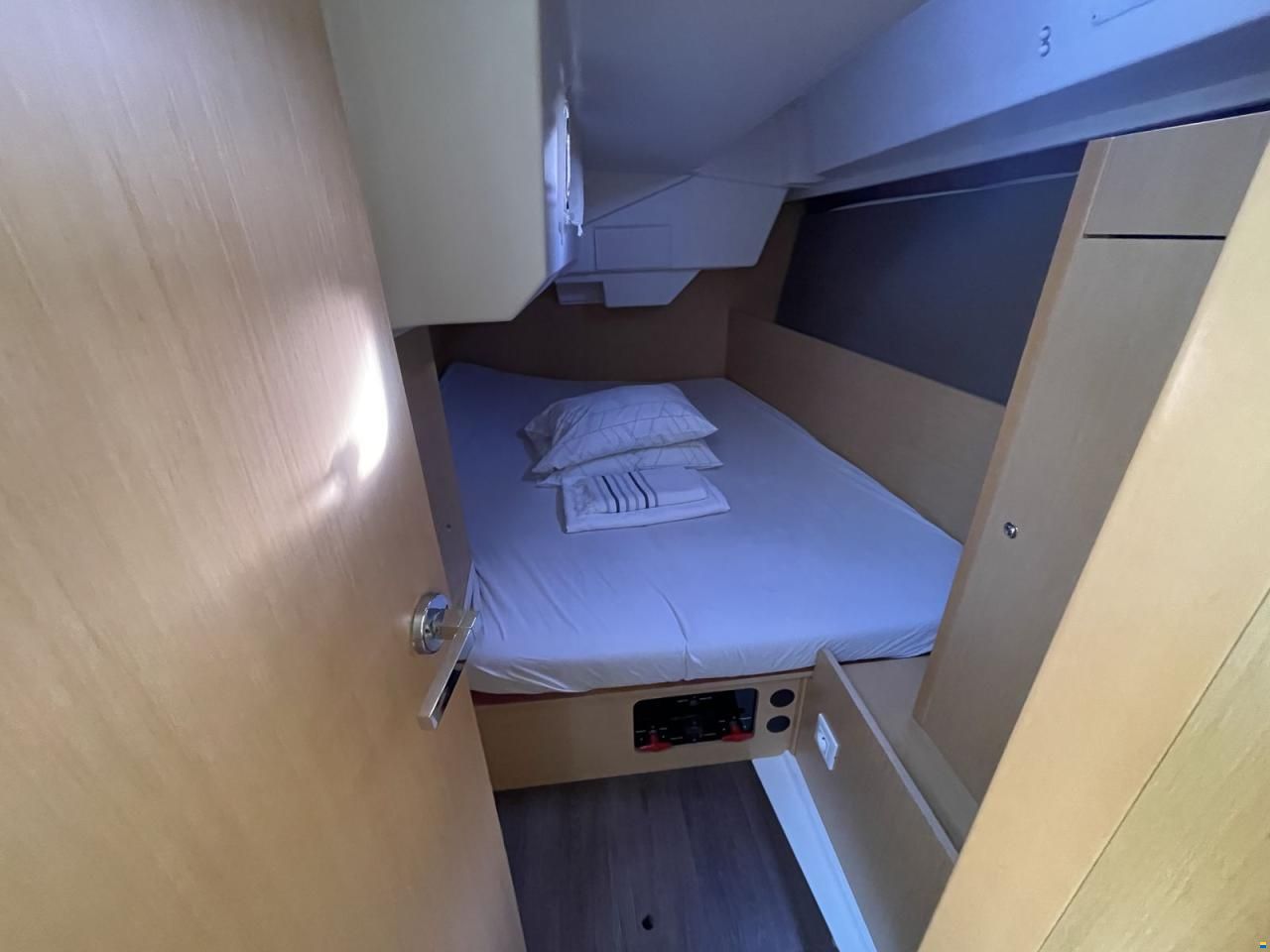 Beneteau Oceanis 38 Cruiser