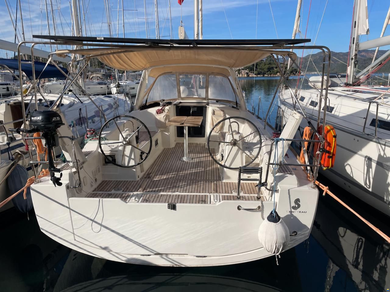 Beneteau Oceanis 38 Cruiser
