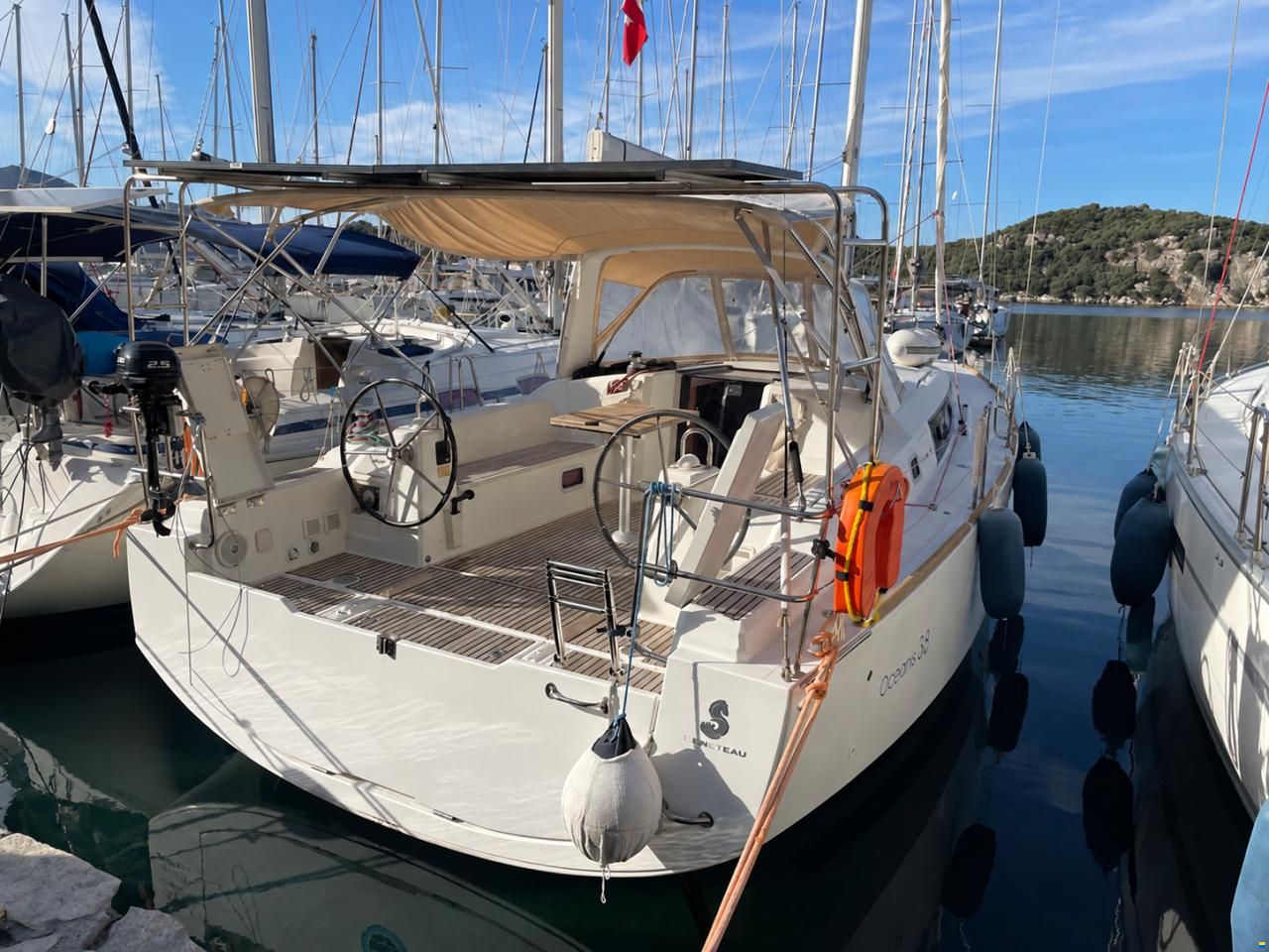 Beneteau Oceanis 38 Cruiser