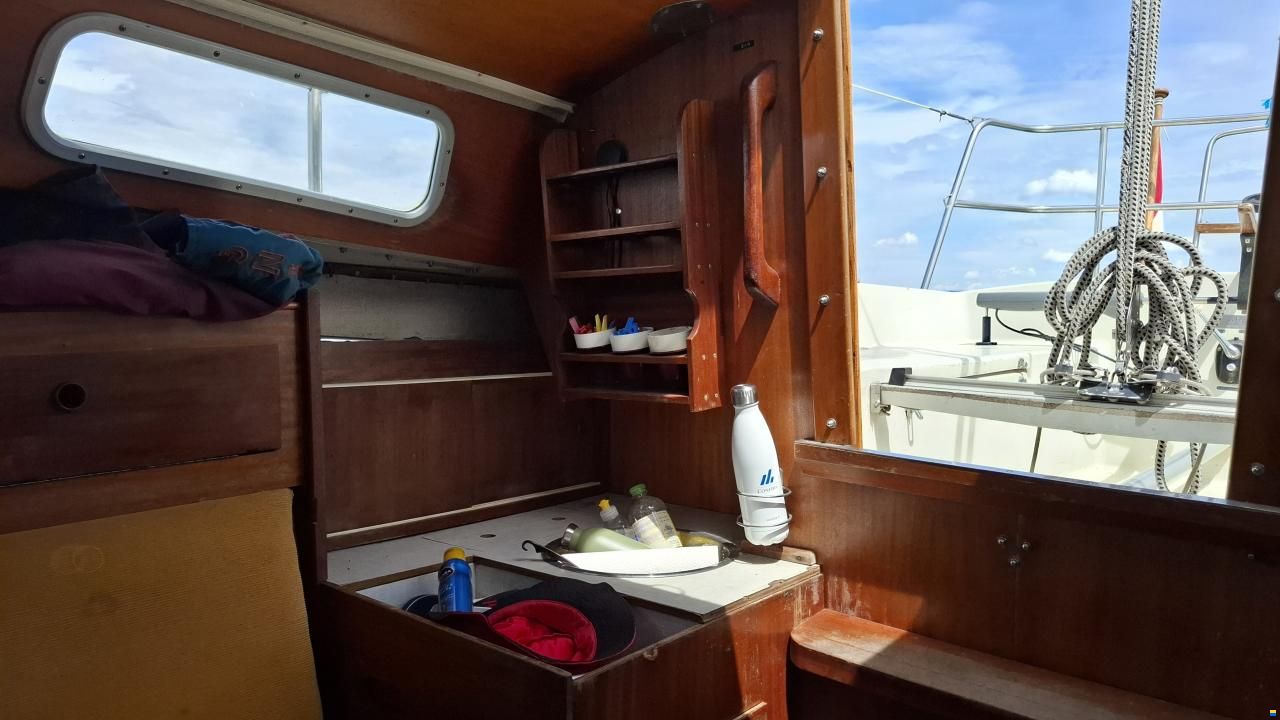 Bianca 28