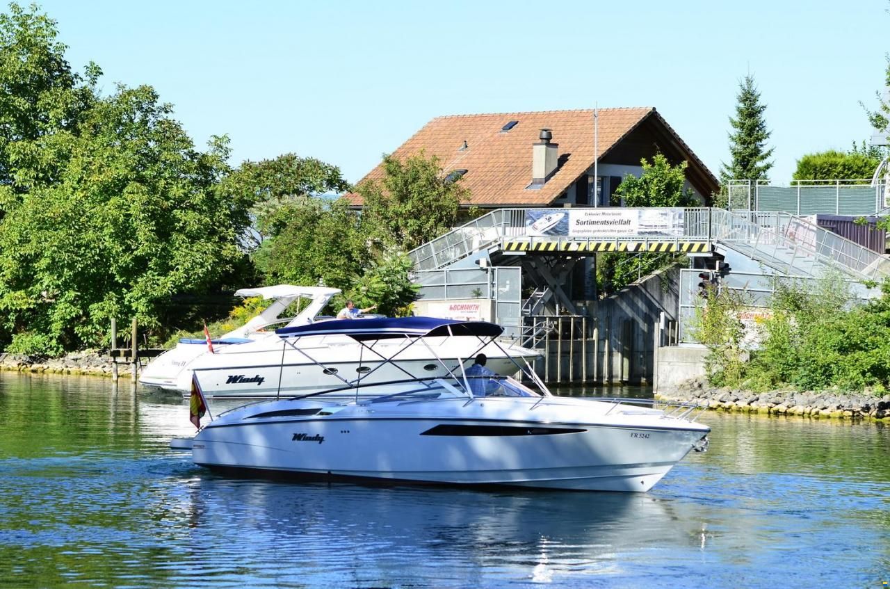 Liegeplätze im Broyekanal