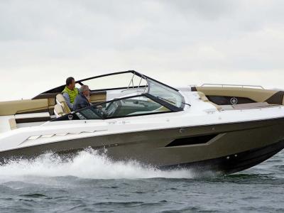 Cruisers 328 Bow Rider Rapport de test