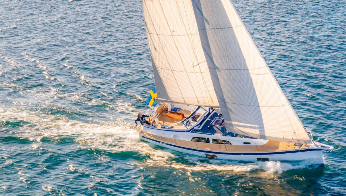 Hallberg-Rassy 370  im Test