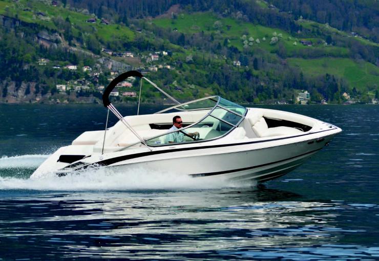 Regal 2300 Bowrider en test