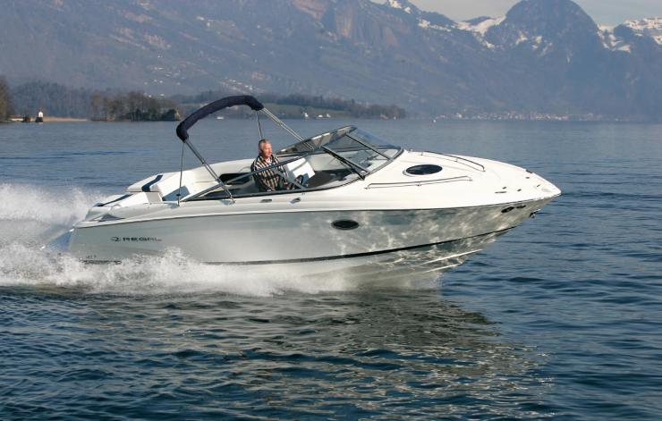 Regal 2750 Cuddy en test