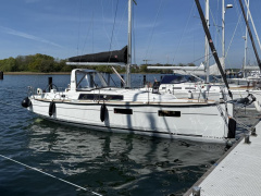 Beneteau Oceanis 35