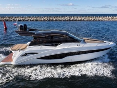 Galeon 425 HTS