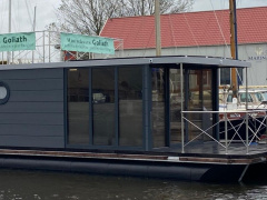 Campi 400 Houseboat