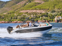 Quicksilver ACTIV 675 BOWRIDER