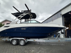 Sea Ray 250 SDXE & Trailer - BLACK WEEKs