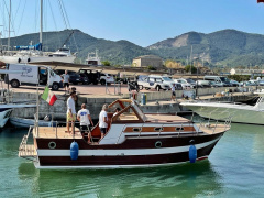 Marinello Barca in legno restaurata completamente