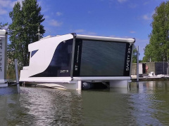 HT Houseboats Safety 33