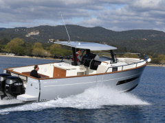 Rhéa 32 Open