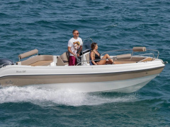 Karel Ithaca 550