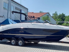 Sea Ray 230 SSE