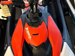 Sea-Doo Spark Trixx 1UP 90 White/Dragon Red