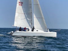 Katamaran KC 920