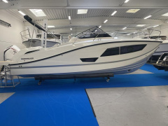 Quicksilver Activ 875 Sundeck