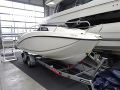 Quicksilver Activ 555 Cabin