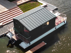 Twin M-Cabin Houseboat