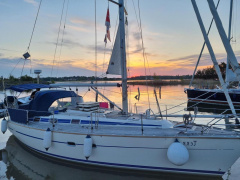 Bavaria Lagoon350