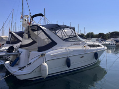Bayliner 3055