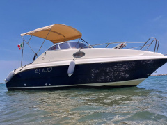 Eolo 590 cabin