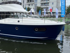 Bénéteau SWIFT TRAWLER 35 A-YACHT