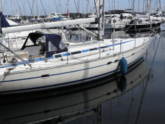 Bavaria 44