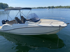 Quicksilver Activ 605 Sundeck