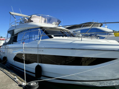 Prestige Yachts 420 Fly