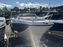 Quicksilver Activ 555 Cabin