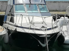 Glastron Aventura 266
